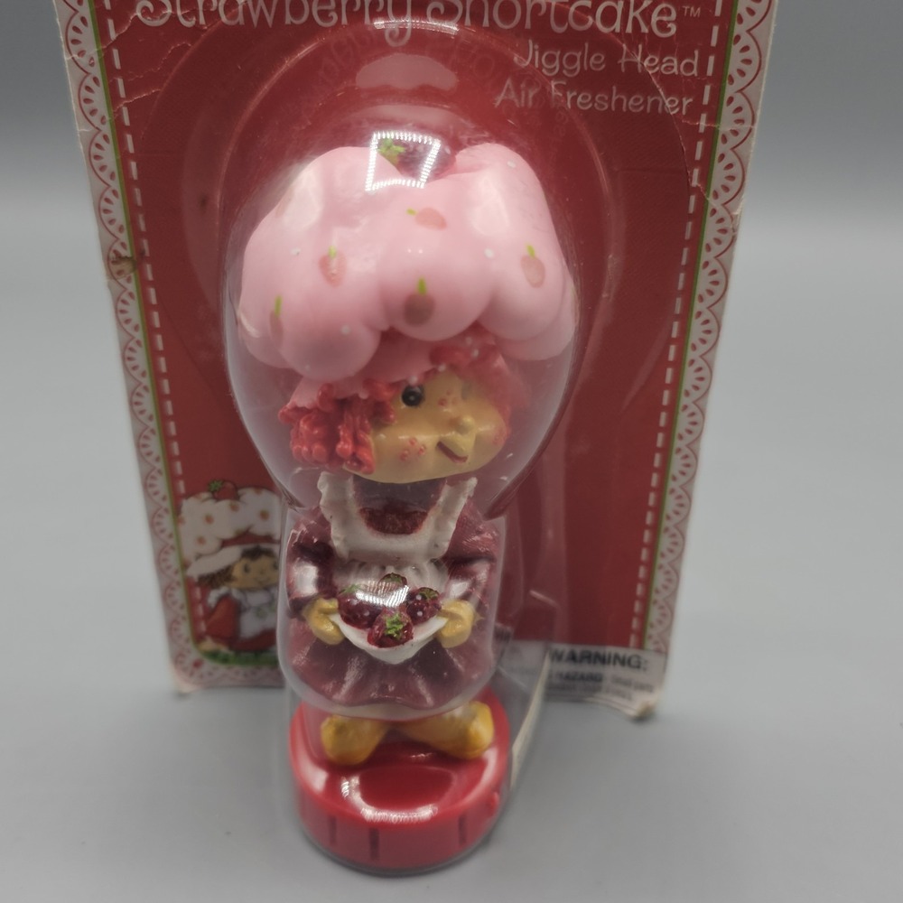 Vtg RARE NIB Strawberry Shortcake Jiggle Head Air Freshener World Of Dic 2003 - Picture 2 of 12